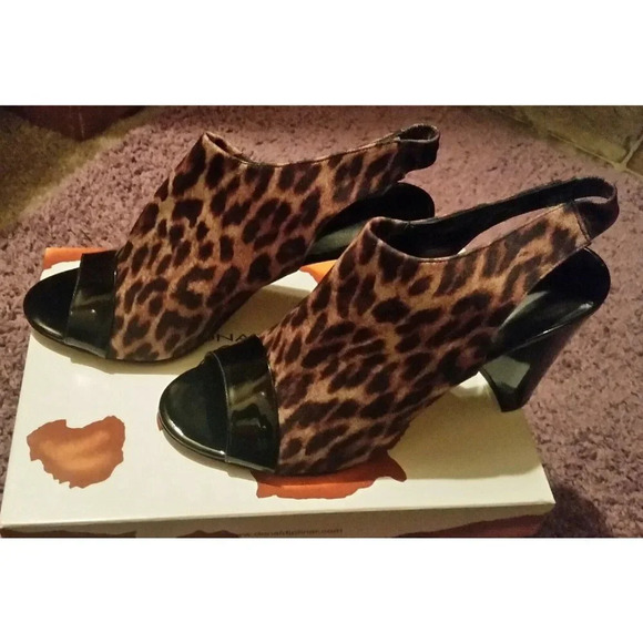 DONALD J PLINER Reptile Patent Leather Peep Toe - Picture 2 of 7